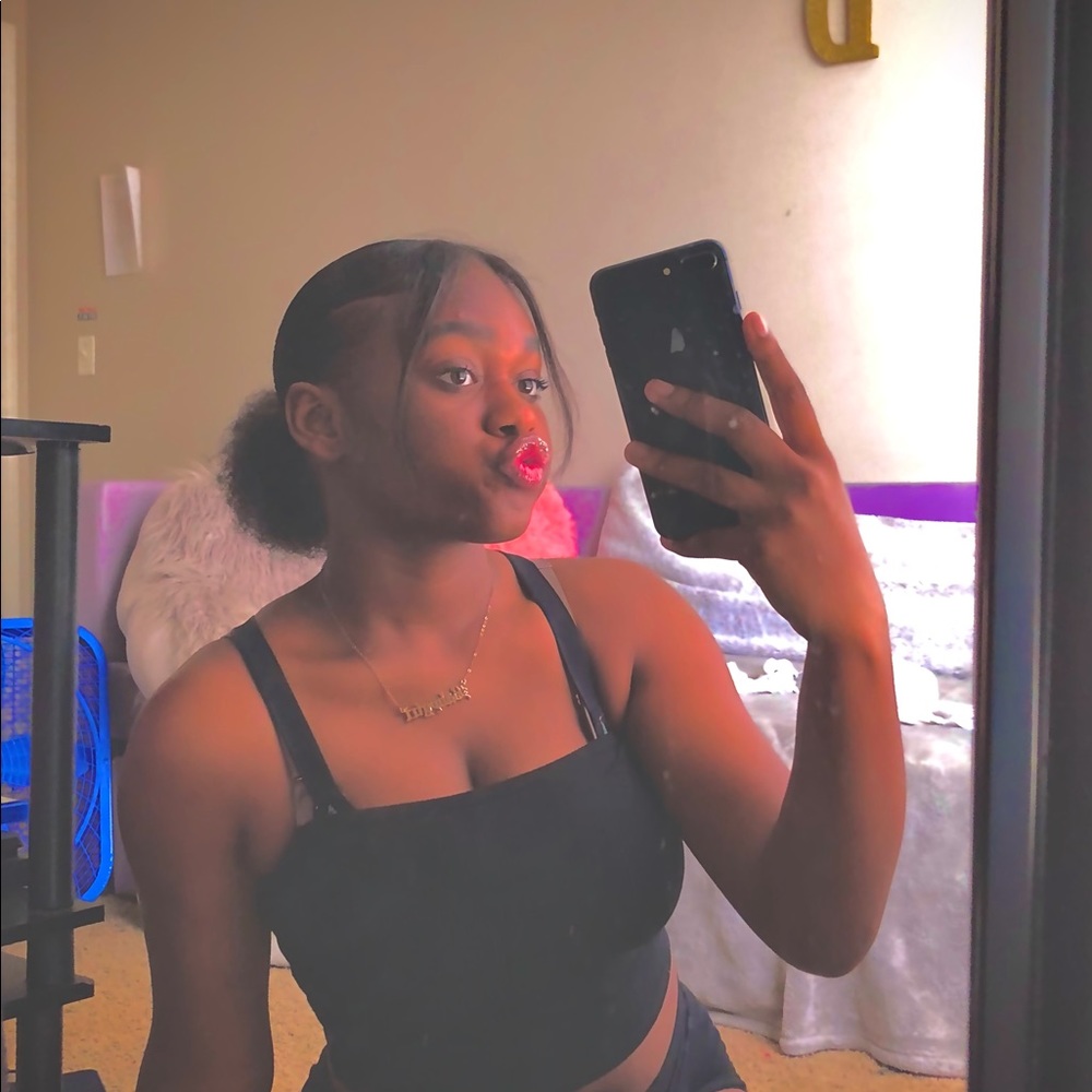 Meet your Posher, De’anna